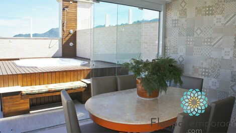 High standard penthouse with jacuzzi in Praia dos Ingleses