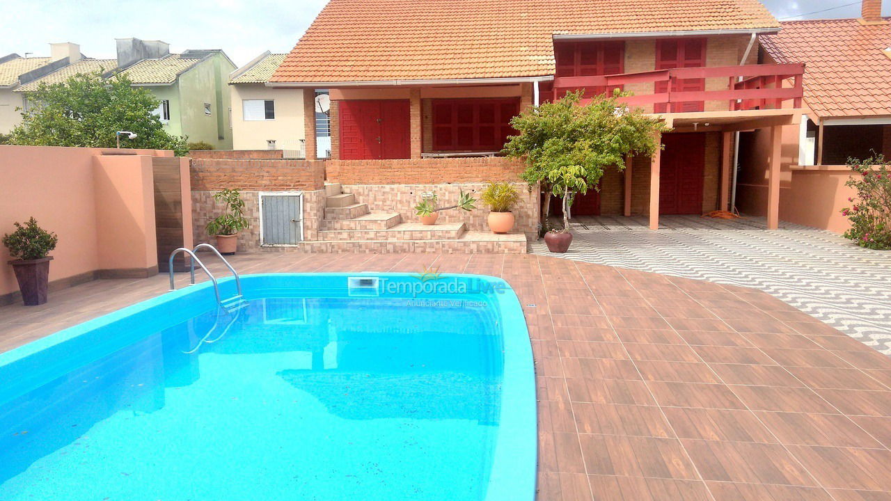Casa para aluguel de temporada em Florianopolis (Praia dos Ingleses)