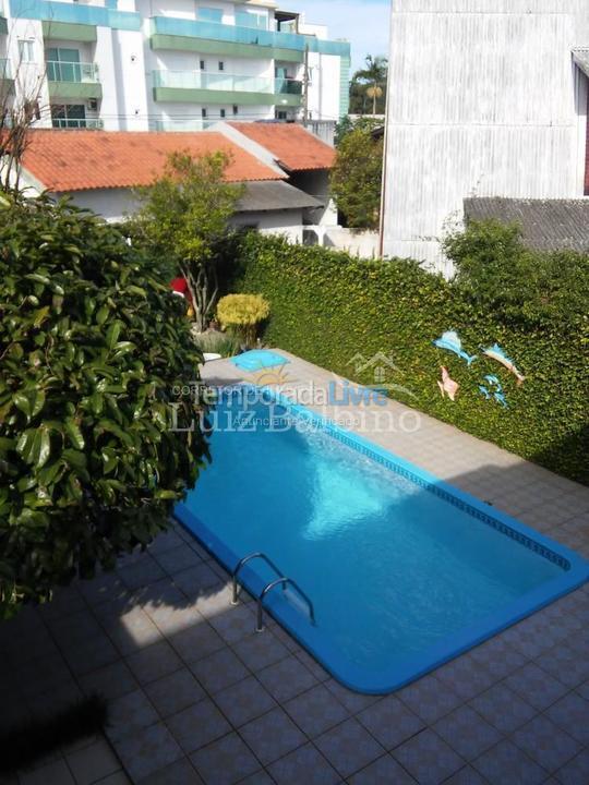 Casa para aluguel de temporada em Florianópolis (Cachoeira do Bom Jesus)