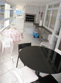 BEAUTIFUL 3 BEDROOMS FULLY AIR-CONDITIONED