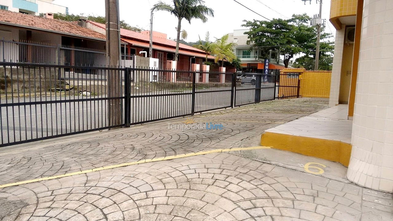 Apartment for vacation rental in Bombinhas (Praia de Bombinhas)