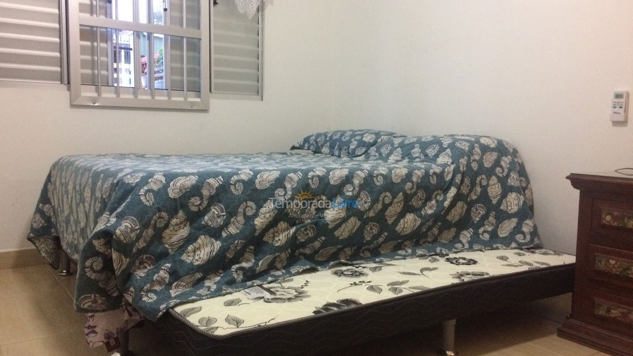 Casa para aluguel de temporada em Florianopolis (Canasvieiras)