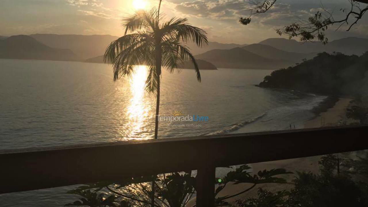 Casa para alquiler de vacaciones em Ubatuba (Praia da Almada)