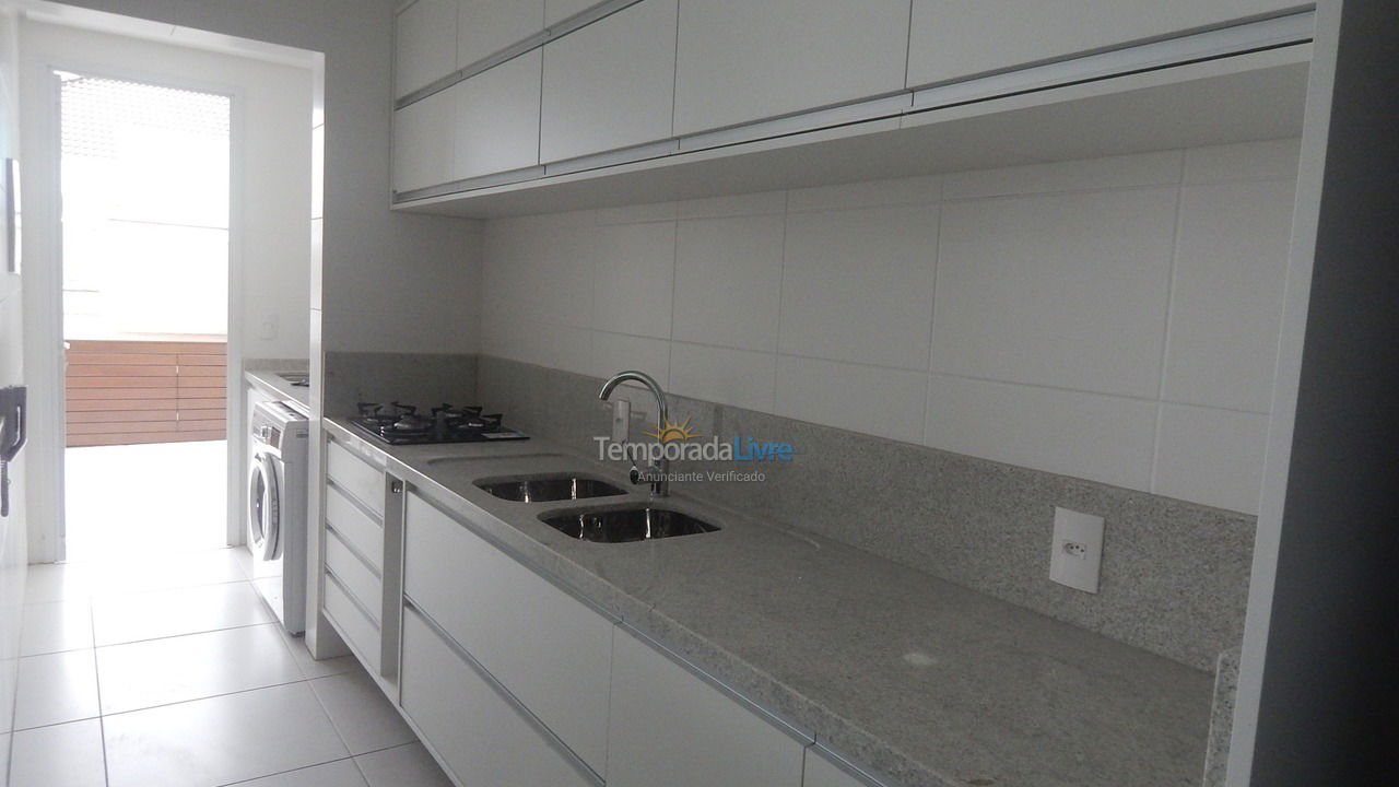 Apartamento para aluguel de temporada em Florianopolis (Praia dos Ingleses)