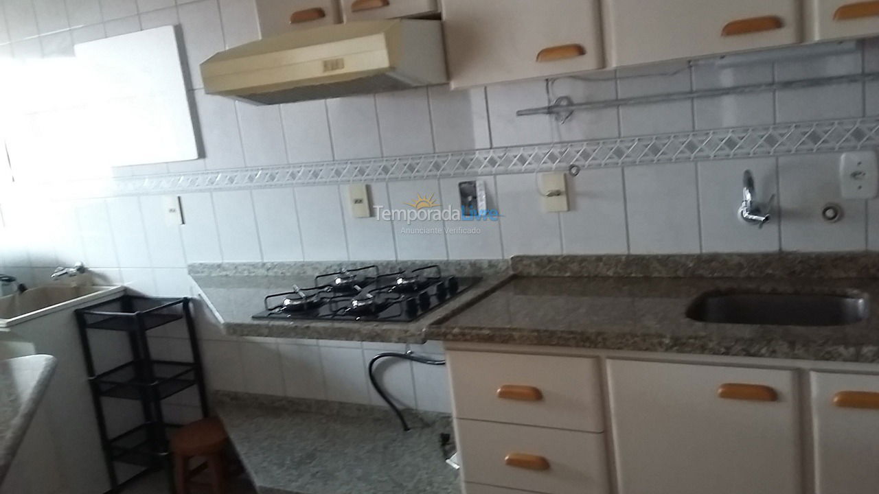 Apartamento para aluguel de temporada em Bombinhas (Praia de Bombas)