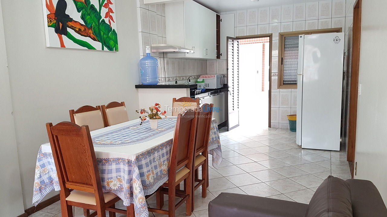 Apartamento para alquiler de vacaciones em Bombinhas (Praia de Bombinhas)