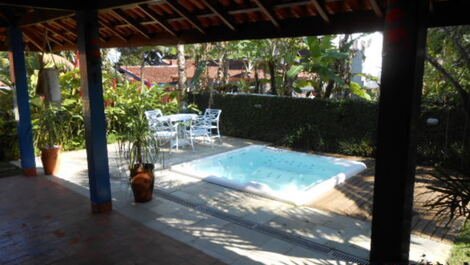 Touch Small Touch, 4 suites 12 people Daily New Year R $ 1,500.00