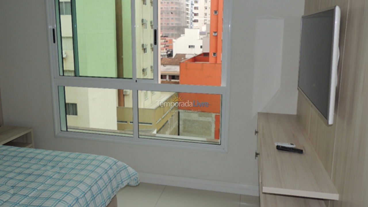 Apartamento para aluguel de temporada em Itapema (Meia Praia)