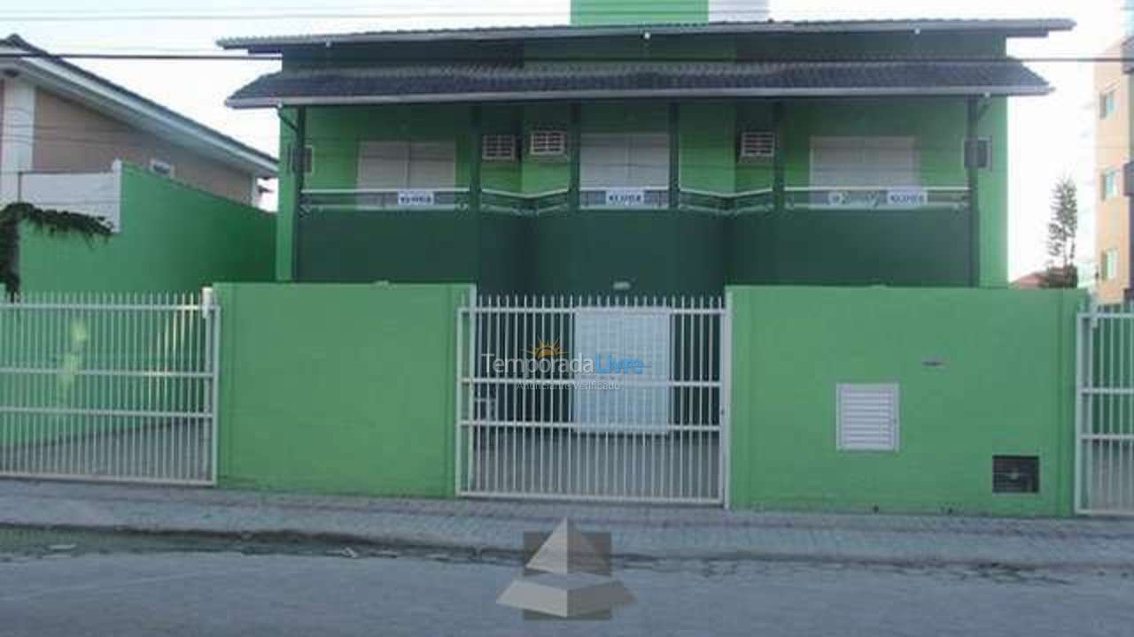 Casa para alquiler de vacaciones em Bombinhas (Praia de Bombas)