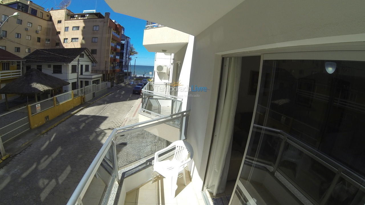 Apartment for vacation rental in Itapema (Meia Praia)