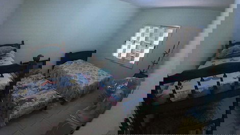 CASAS P/10 PESS. 100 METROS DO MAR AMPLO JARDIM