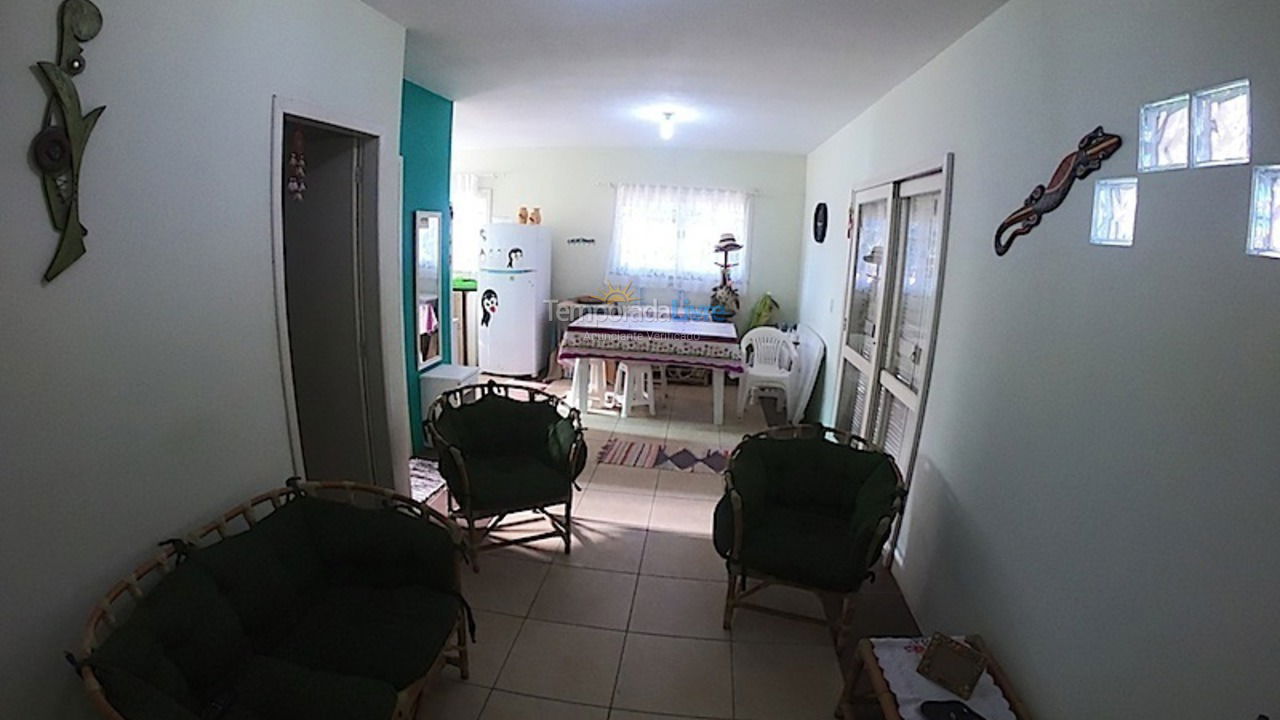 Casa para aluguel de temporada em Garopaba (Praia da Ferrugem)