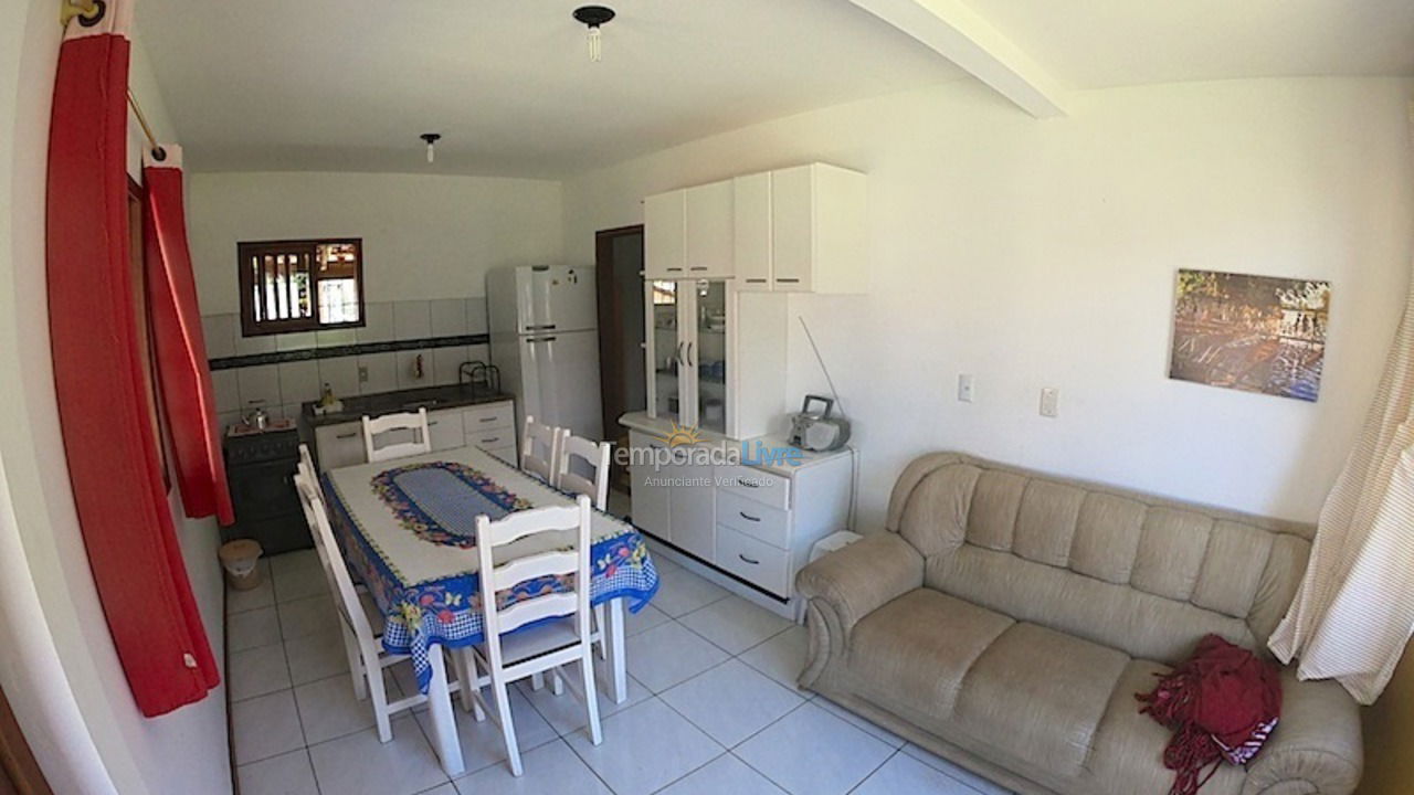 Casa para aluguel de temporada em Garopaba (Praia da Ferrugem)