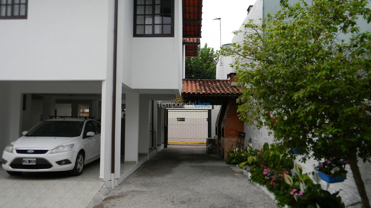 Apartment for vacation rental in Florianópolis (Cachoeira do Bom Jesus)