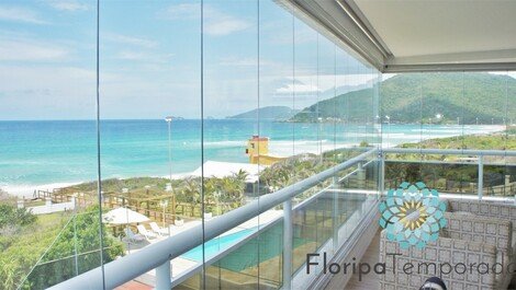 Luxury apartment with panoramic sea views on Brava Beach!
