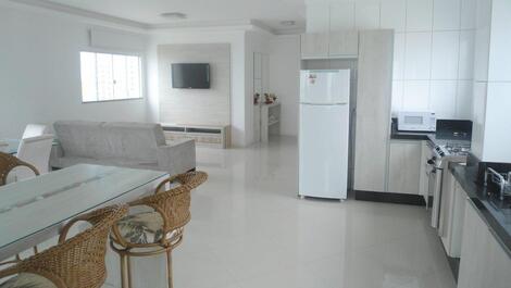 Apartamento con 02 suites de paseo con vistas panorámicas.