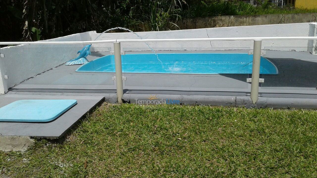 Casa para aluguel de temporada em Itapoá (Balneário Rainha do Mar)