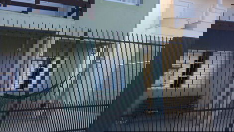 Casa em Canasvieiras a 300 metros do mar