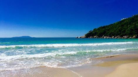 Apartamentos para locação Praia das Cordas, Governador Celso Ramos