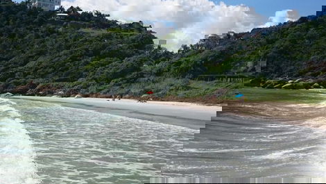 Apartamentos para locação Praia das Cordas, Governador Celso Ramos