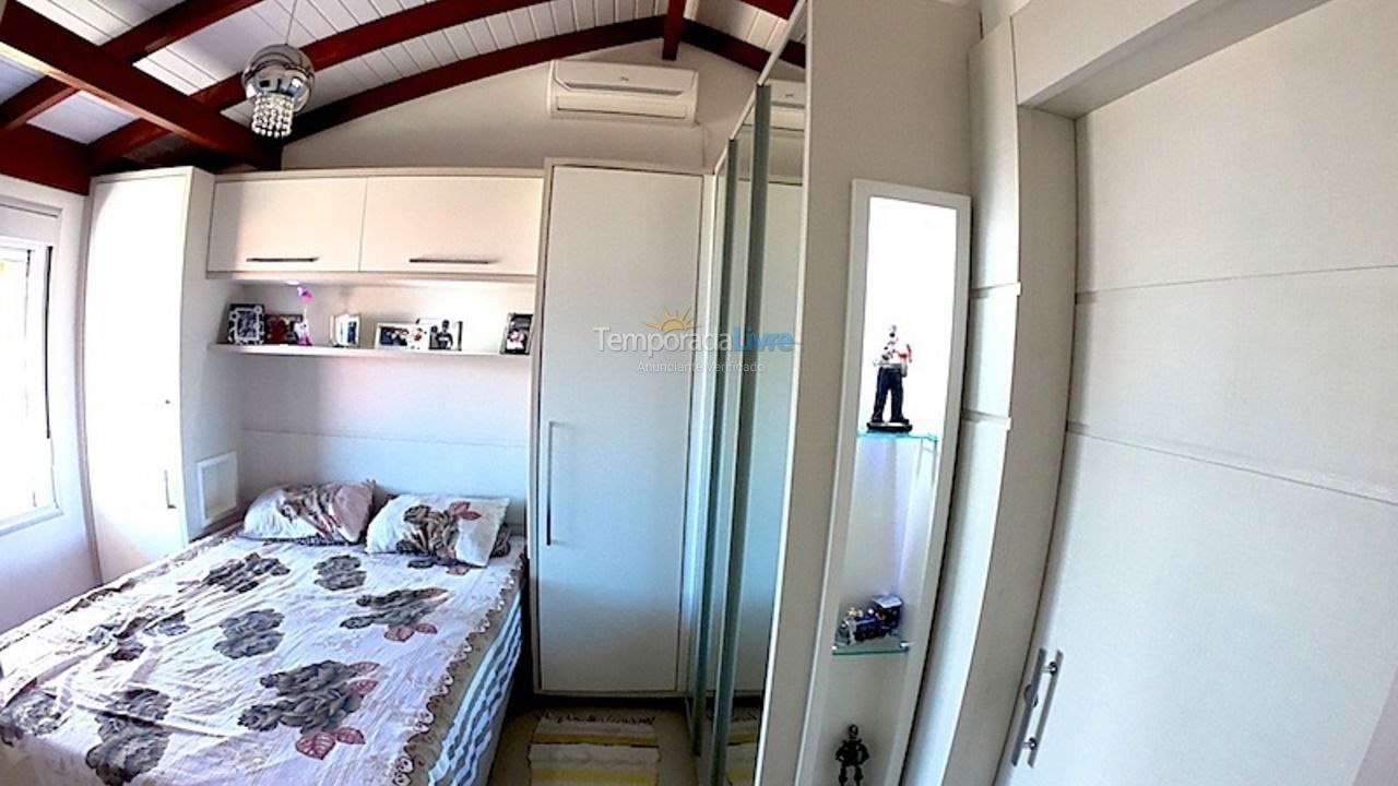 Casa para alquiler de vacaciones em Garopaba (Praia da Ferrugem)
