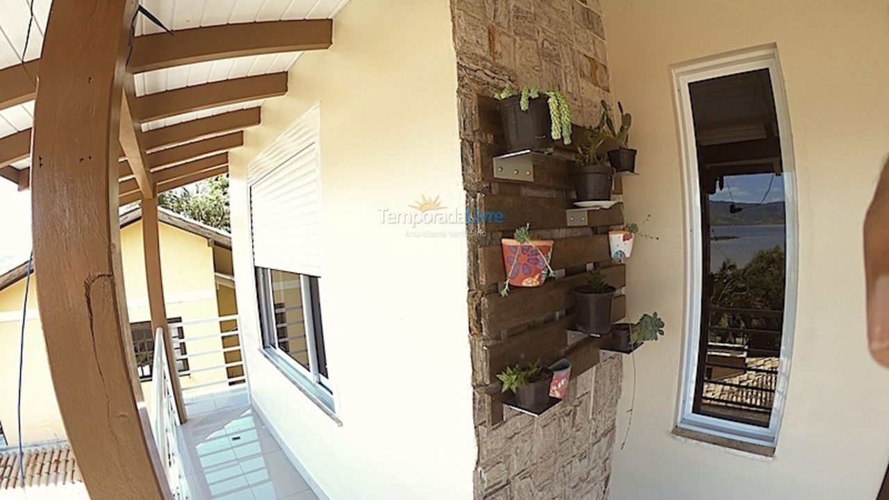 Casa para alquiler de vacaciones em Garopaba (Praia da Ferrugem)