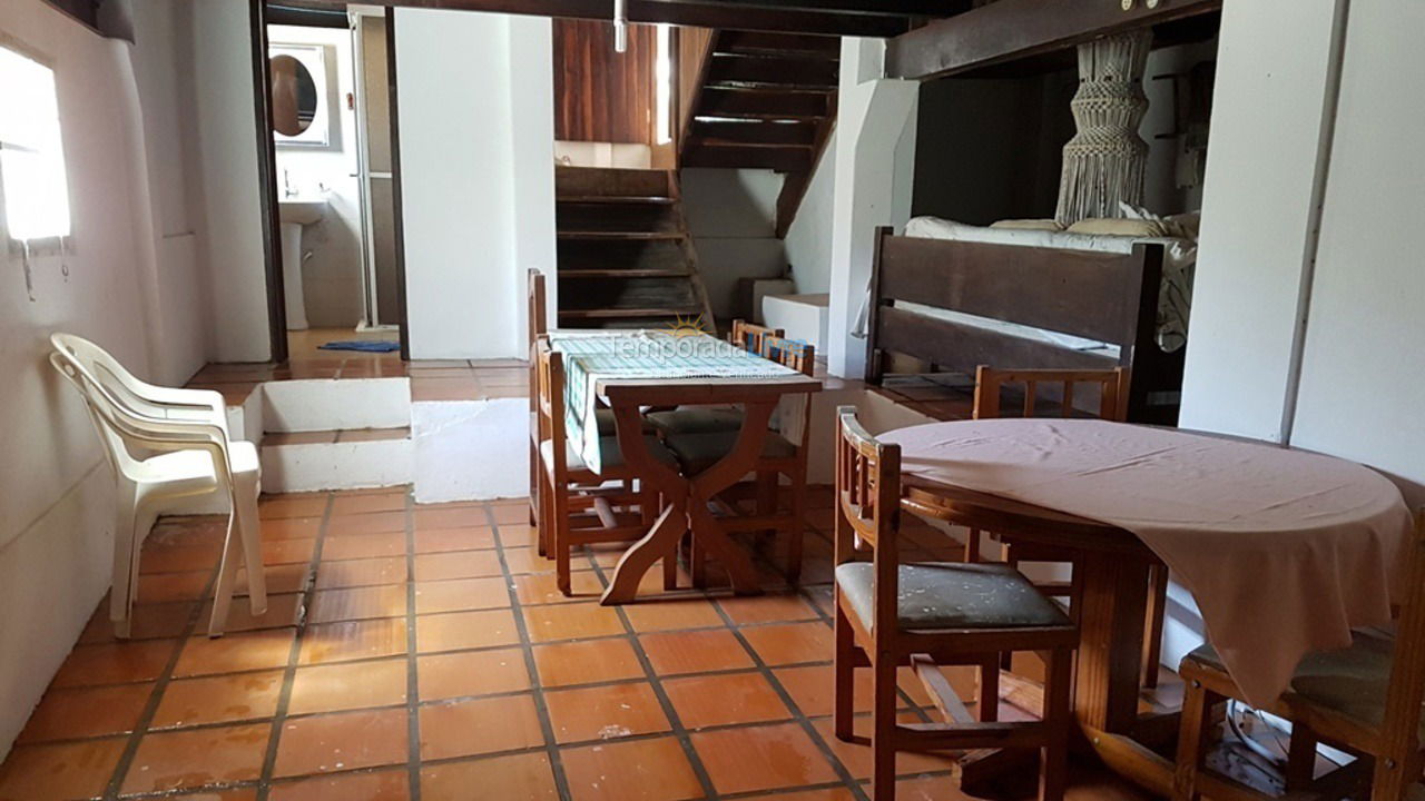 Casa para alquiler de vacaciones em Bombinhas (Praia de Quatro Ilhas)