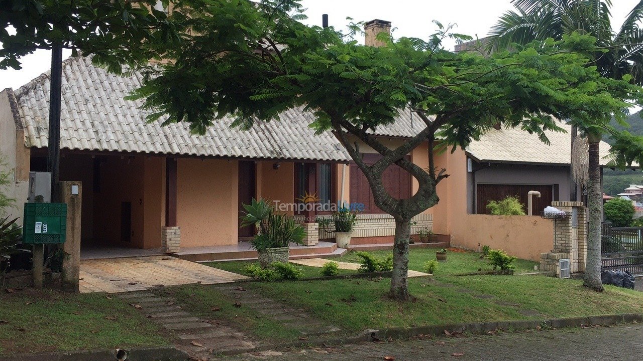 House for vacation rental in Garopaba (Jardim Panoramico)