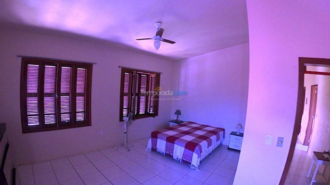 Casa para aluguel de temporada em Garopaba (Praia da Barra)