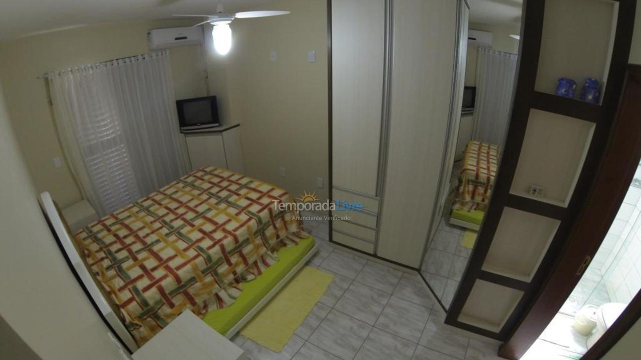 Apartamento para alquiler de vacaciones em Itapema (Meia Praia)