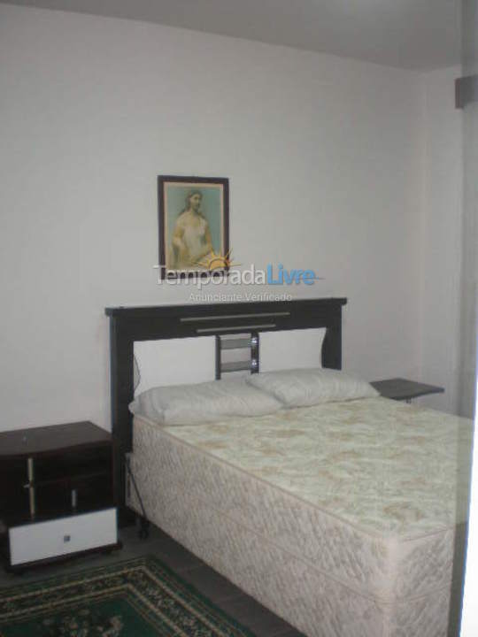 Apartamento para aluguel de temporada em Itapema (Meia Praia)