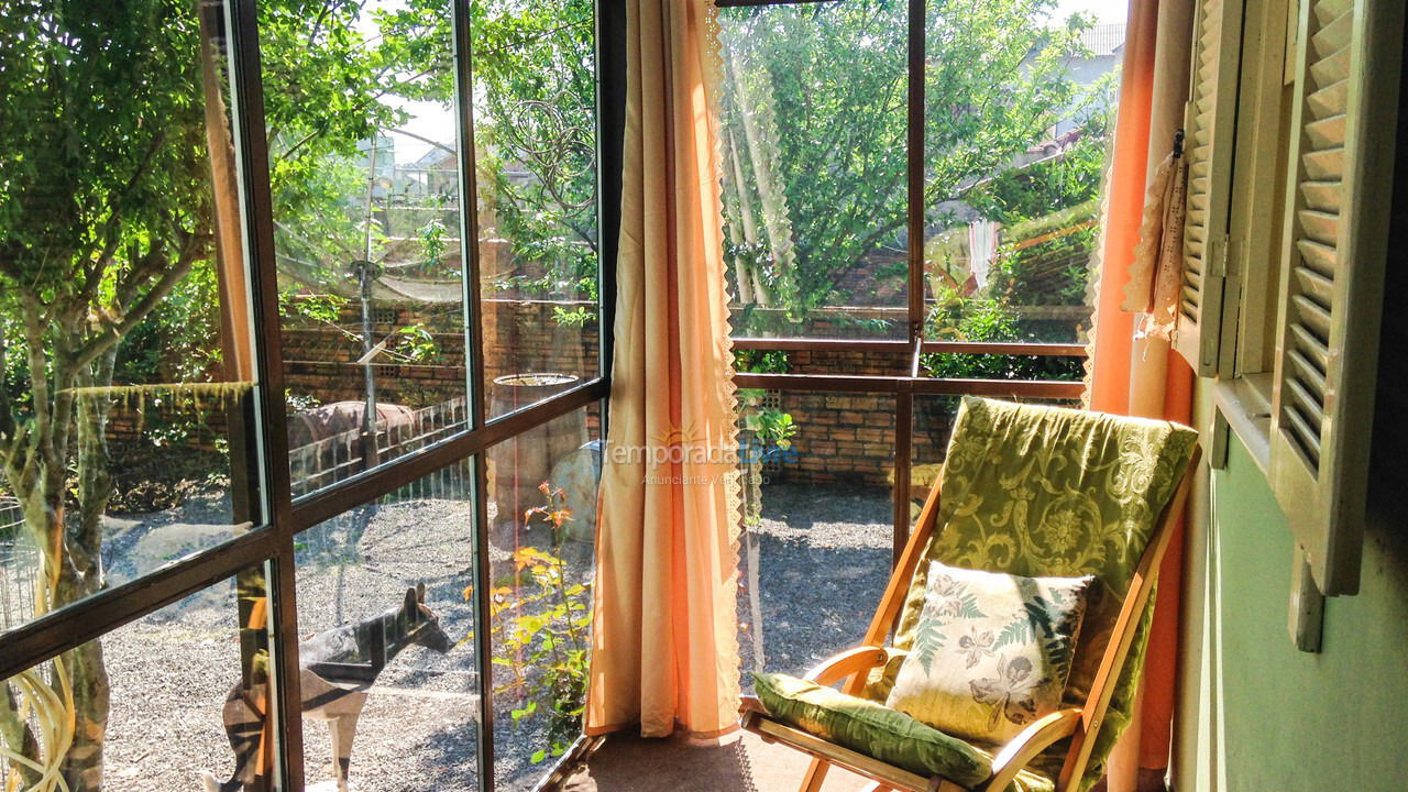 House for vacation rental in Canela (Centro)