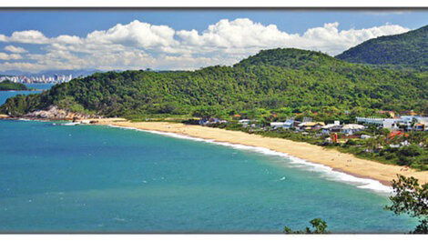 Vista aérea praia do estaleirinho