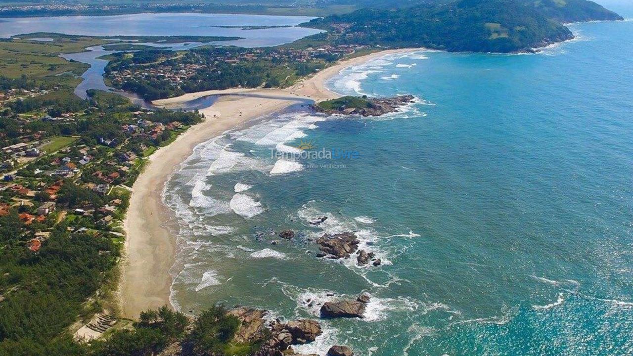 House for vacation rental in Garopaba (Praia da Ferrugem)