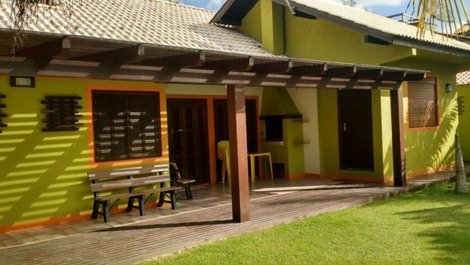 Casa con patio privado p / 4/6 personas en Praia da Ferrugem