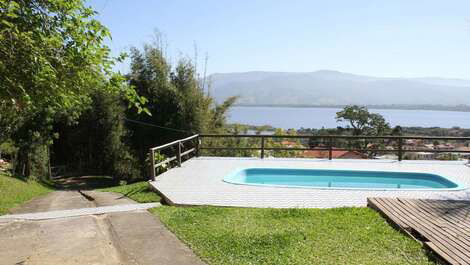 House with pool for 12 people in Praia de Ferrugem