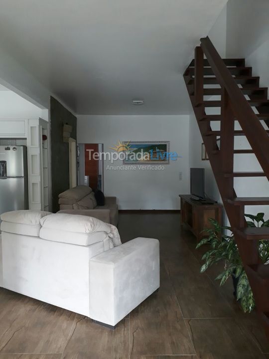 Casa para alquiler de vacaciones em Garopaba (Praia da Ferrugem)