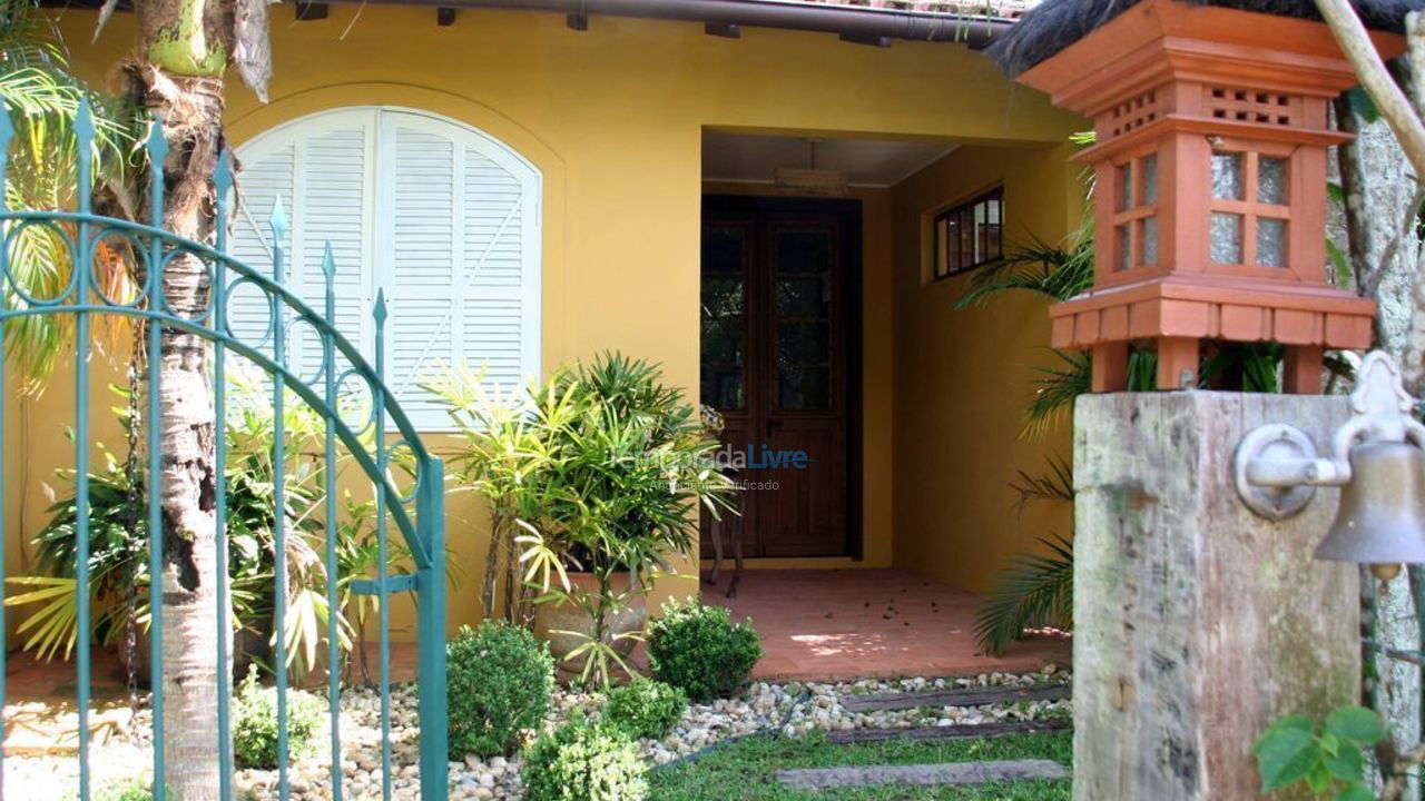 House for vacation rental in Florianópolis (Ponta das Canas)