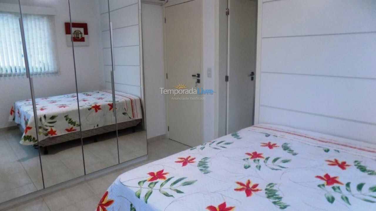 Apartamento para alquiler de vacaciones em Governador Celso Ramos (Praia de Palmas)