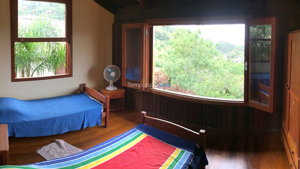 Casa para alquiler de vacaciones em Garopaba (Praia da Ferrugem)