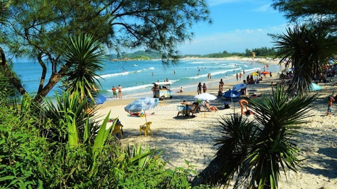 Casa para alquiler de vacaciones em Garopaba (Praia da Ferrugem)
