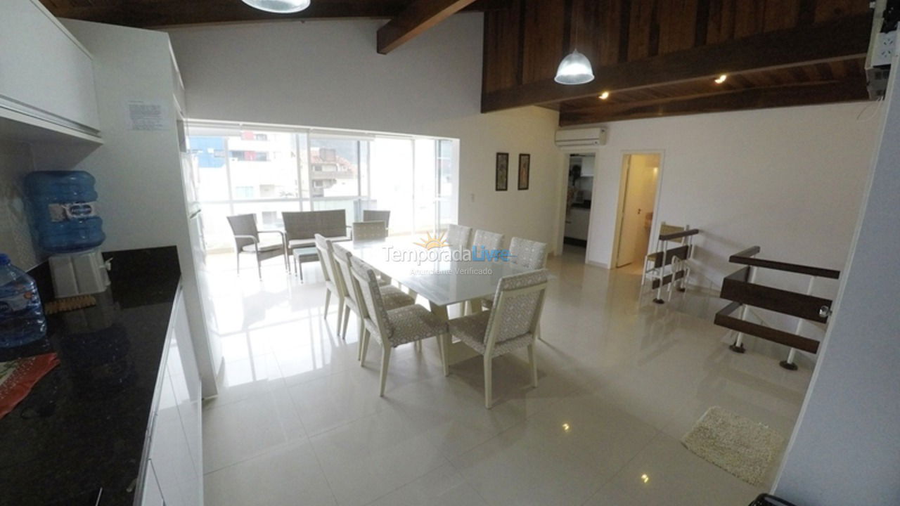 Apartment for vacation rental in Bombinhas (Praia de Bombas)