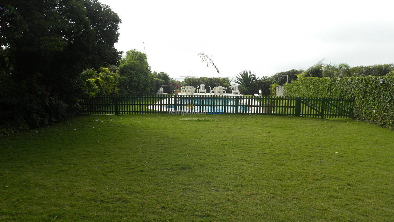 Casa para aluguel de temporada em Florianópolis (Praia Brava)