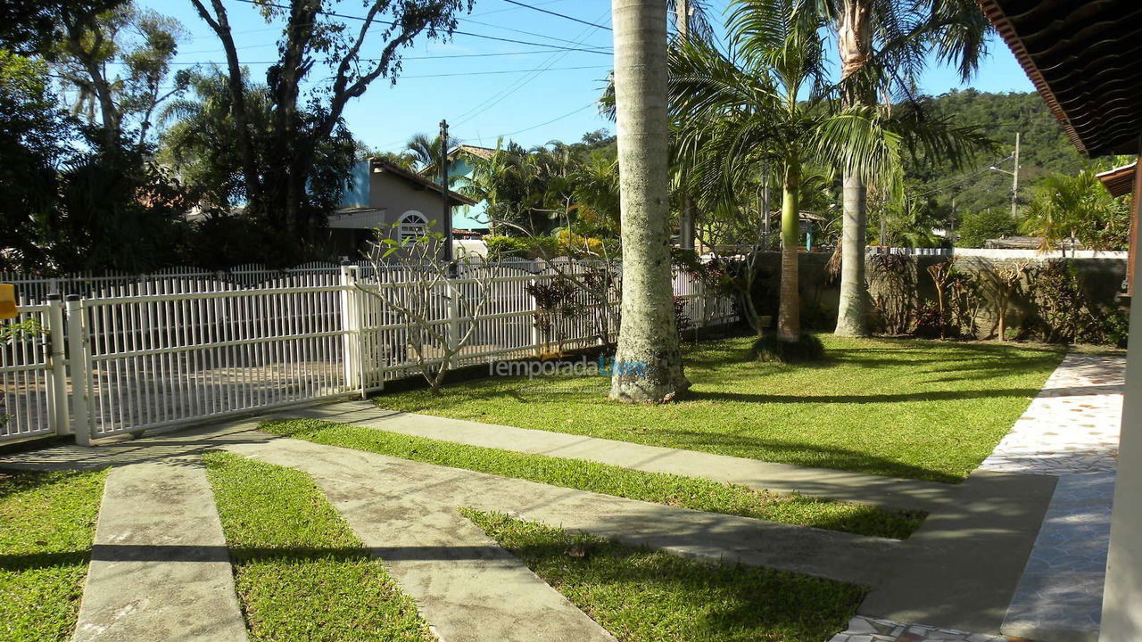 House for vacation rental in Florianópolis (Ponta das Canas)