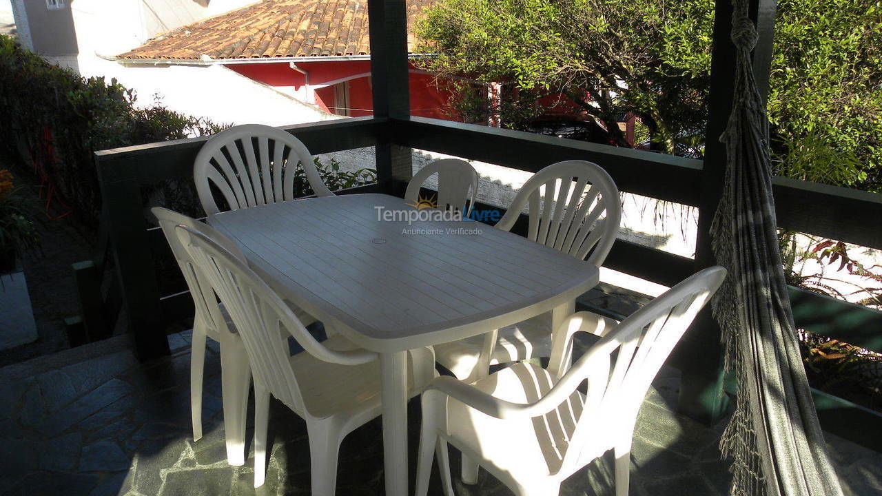 Casa para aluguel de temporada em Florianópolis (Ponta das Canas)