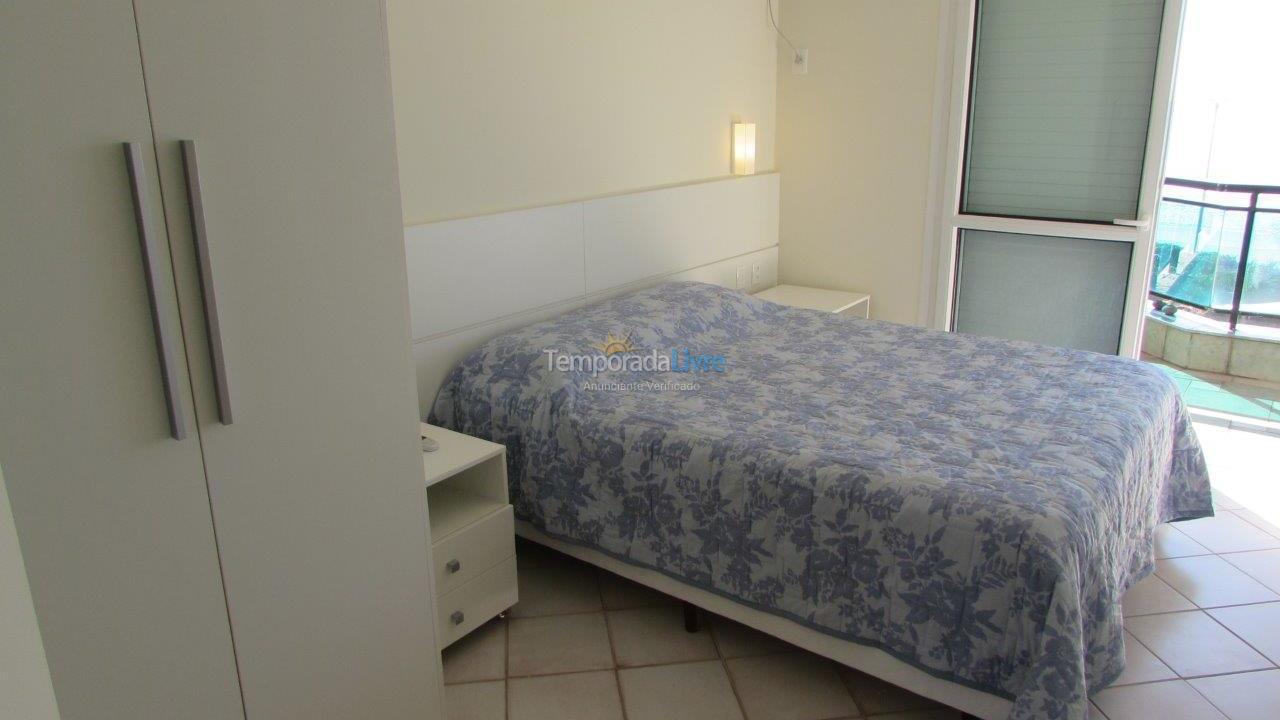 Apartamento para aluguel de temporada em Florianópolis (Praia Brava)