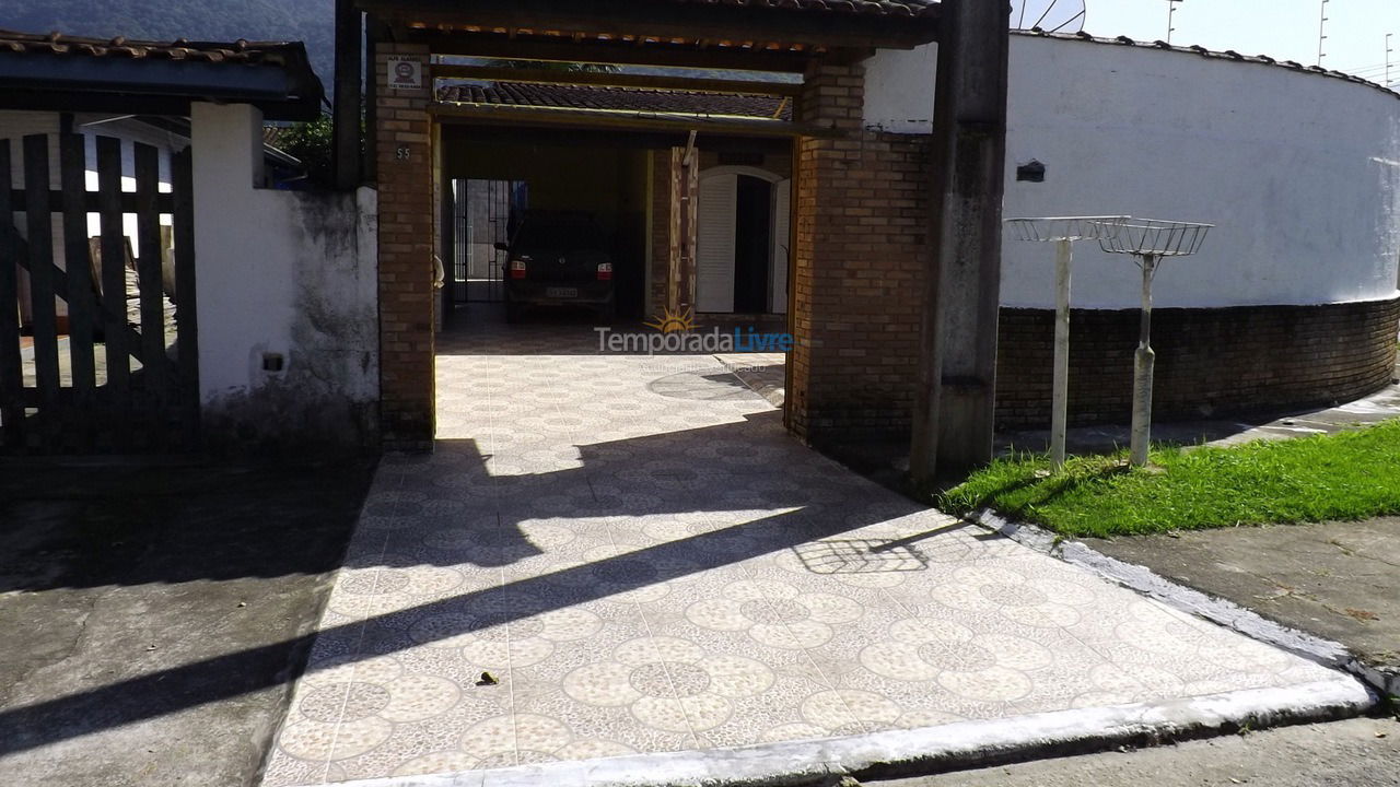 Casa para aluguel de temporada em Ubatuba (Pereque Açu)