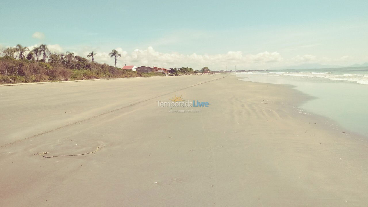 Casa para alquiler de vacaciones em Itapoá (Balneário Palmeiras)