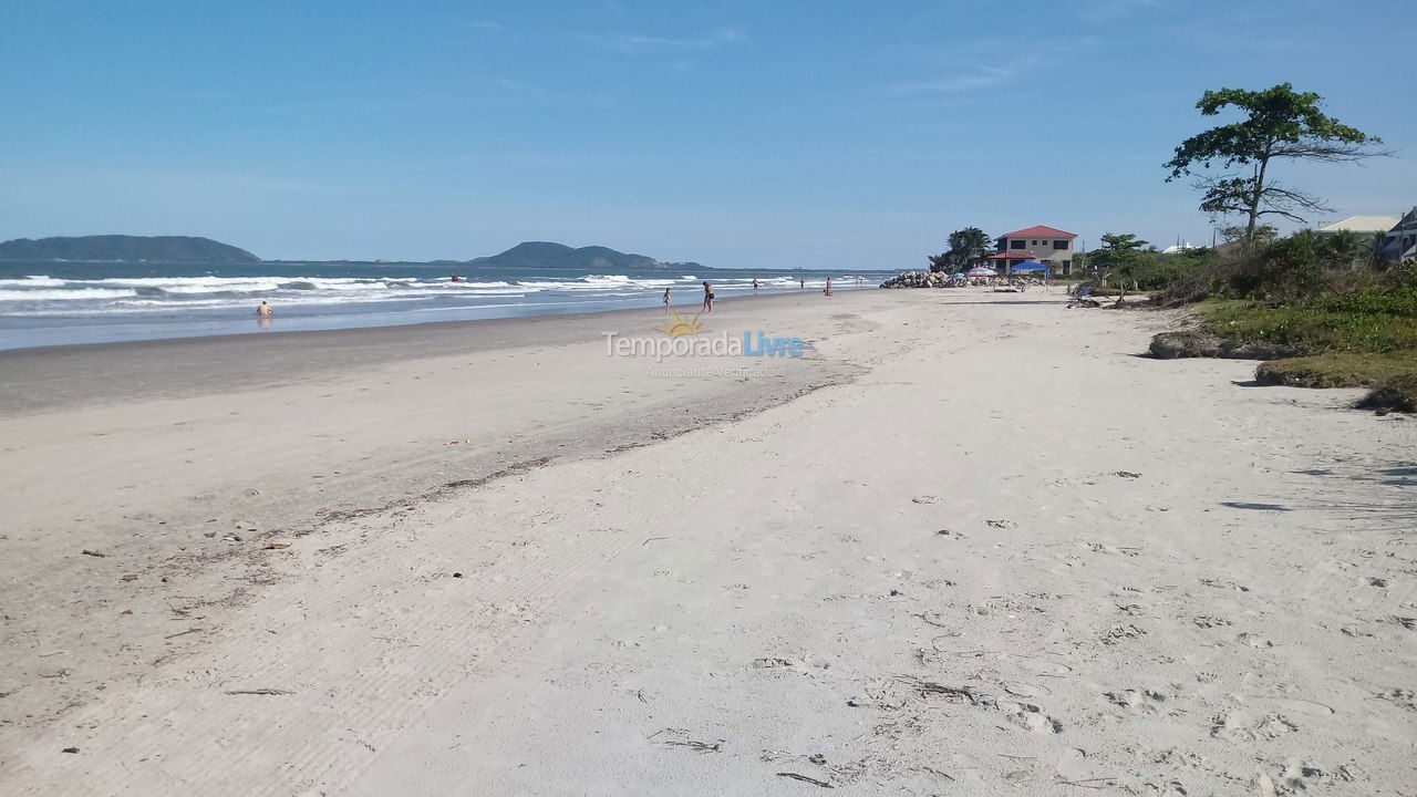 Casa para alquiler de vacaciones em Itapoá (Balneário Palmeiras)