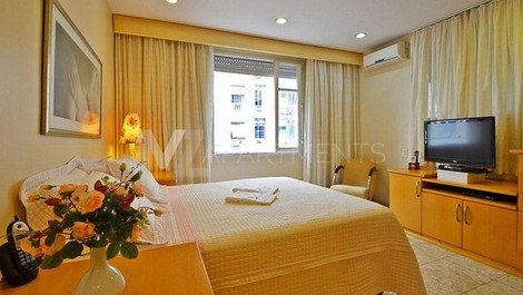 Spacious and luxurious apartment in Copacabana for 7 people!